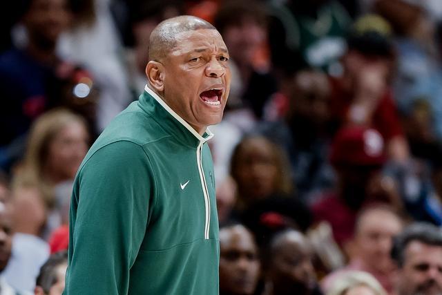 俱乐部杯-李添荣20分上海胜山西 洛夫顿24+12