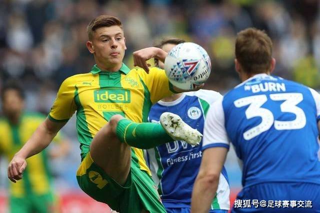 拉菲尼亚本赛季西甲14轮8球 距个人纪录还差3球